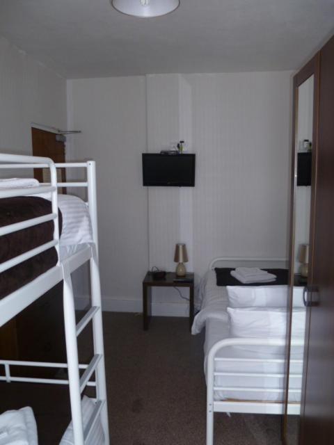 Belle Vue Hotel Llanwrtyd Wells Room photo